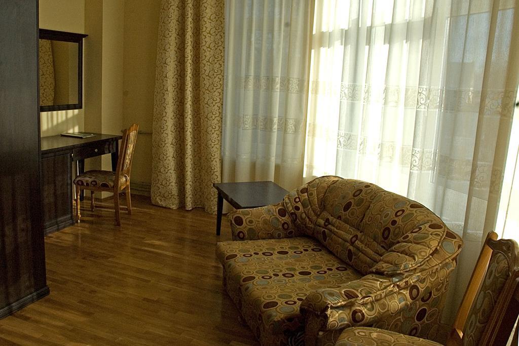 Pysanka Hotel Kolomyia Ruang foto